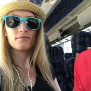 Meet your Posher, Amber